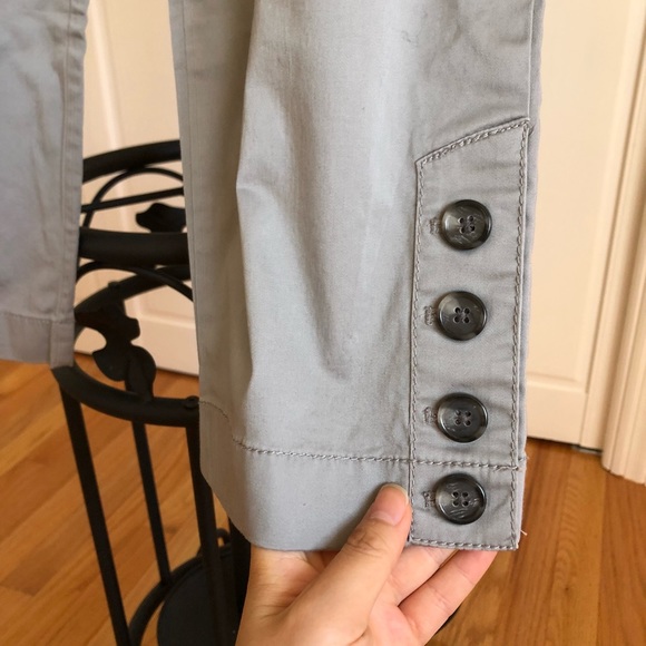 Size 6 NWT Ann Taylor Grey Cropped Pants - Picture 3 of 5